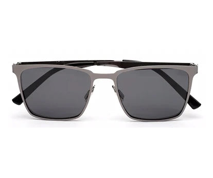 Gunmetal Wayfarer Polarized Sunglass for Men and Women