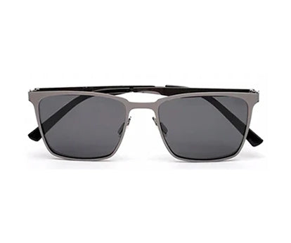 Gunmetal Wayfarer Polarized Sunglass for Men and Women