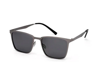 Gunmetal Wayfarer Polarized Sunglass for Men and Women