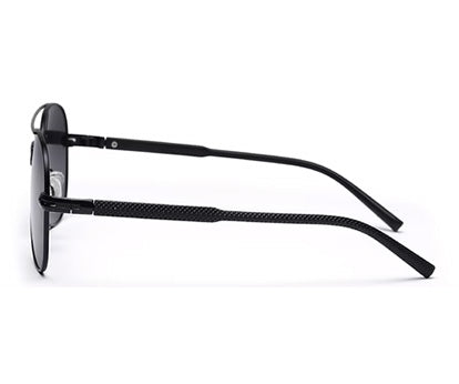 Black Aviator Style UV Sunglass
