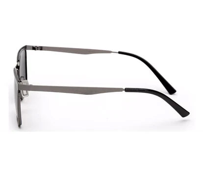Gunmetal Wayfarer Polarized Sunglass for Men and Women