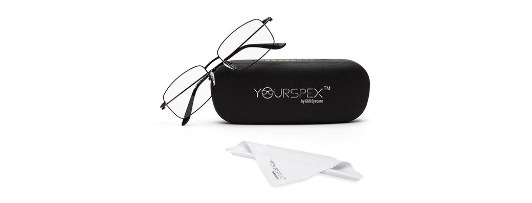 MATTE BLACK RECTANGLE EYEGLASSES