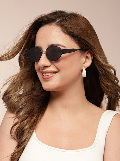 Black Polarized Oval UV Sunglass