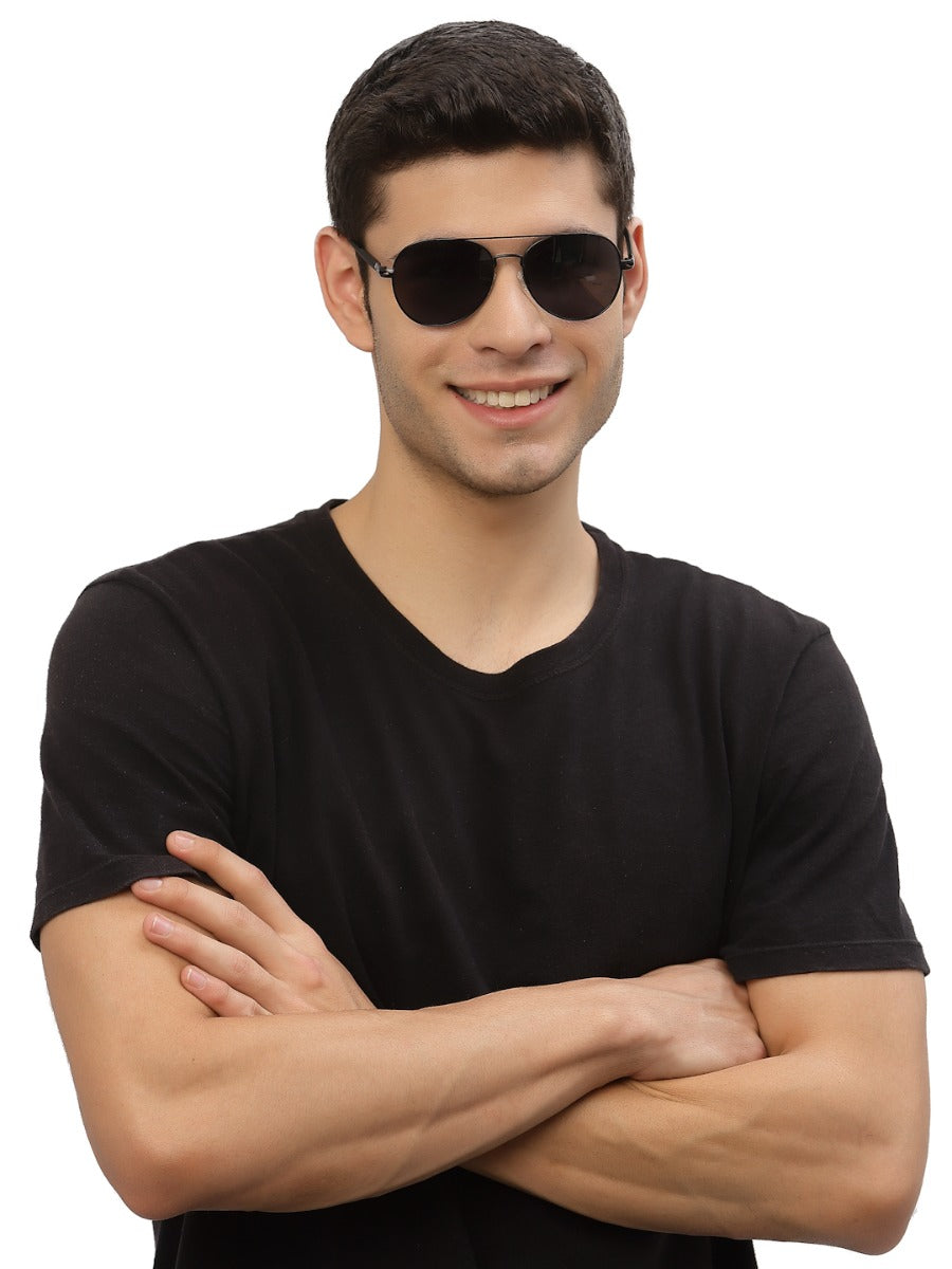 Black Aviator Style UV Sunglass